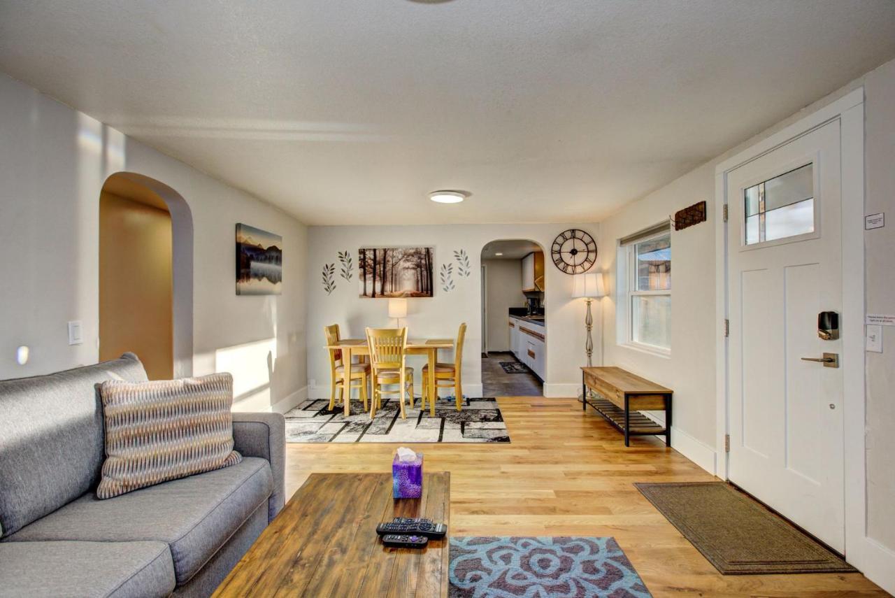 Little Blue Bungalow On Boise'S Bench, Pet Friendly, Fully Fenced Yard With Doggie Door! 2 Miles From Bsu, 5 Minutes From Downtown Boise, Desk And Workstation For Remote Workers, 2 Tv'S Large Walk-In Closet, Good For Mid-Term Stays 外观 照片