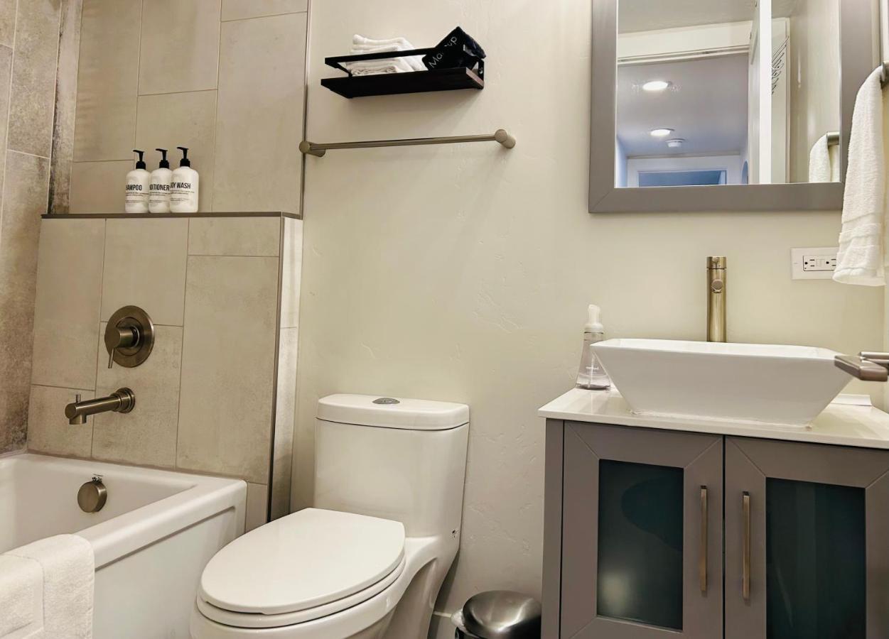 Little Blue Bungalow On Boise'S Bench, Pet Friendly, Fully Fenced Yard With Doggie Door! 2 Miles From Bsu, 5 Minutes From Downtown Boise, Desk And Workstation For Remote Workers, 2 Tv'S Large Walk-In Closet, Good For Mid-Term Stays 外观 照片
